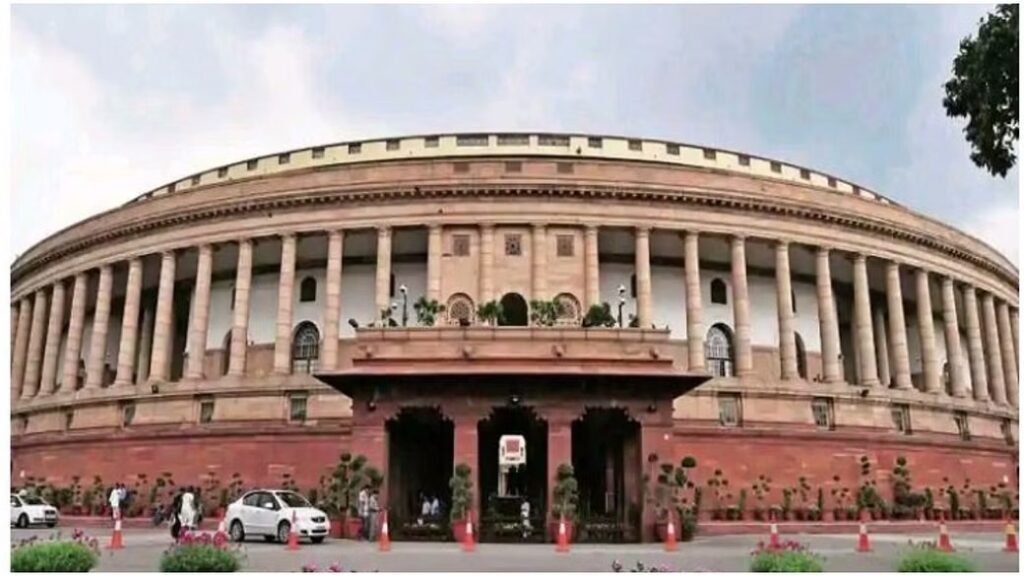 मणिपुर पर आज संसद में फिर हंगामा होने के आसार:I.N.D.I.A गठबंधन के सांसद काले कपड़े पहनकर पहुंचे