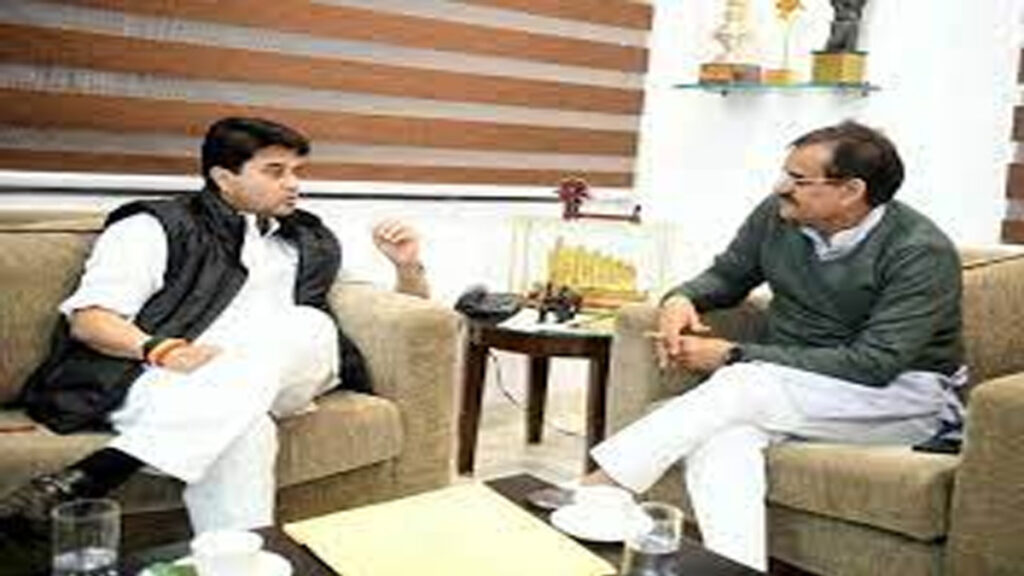 MP First | पायलेट लेंगे खजुराहो में ट्रेनिंग ।