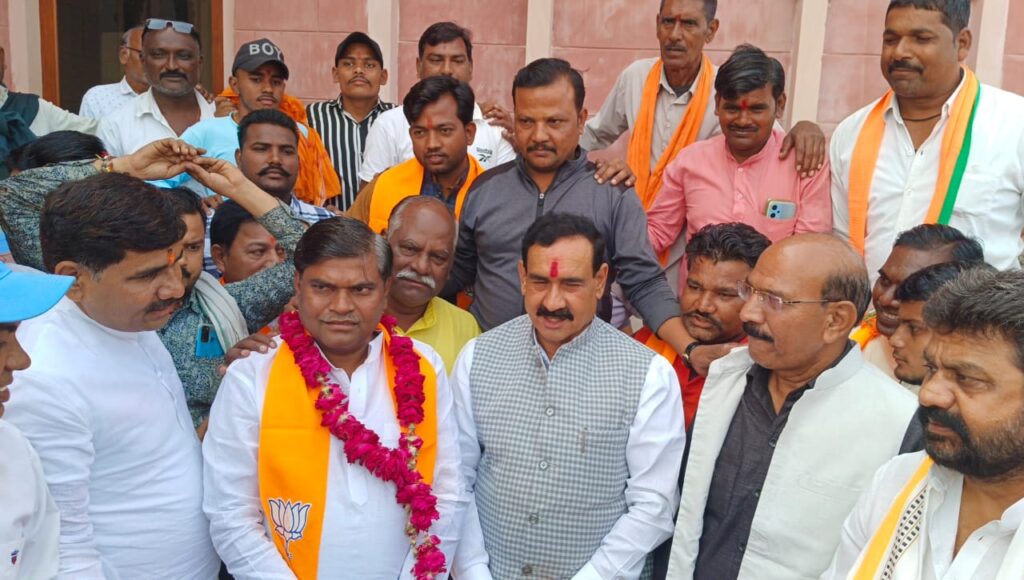 नरोत्तम मिश्रा को मिला कुशवाहा समाज के नेता का समर्थन