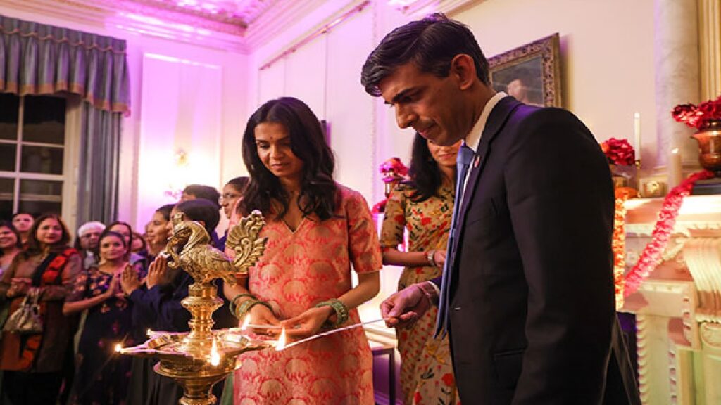 ब्रिटेन के प्रधानमंत्री ऋषि सुनक और दक्षिण अफ्रीका के राष्ट्रपति ने दी दीपावली की शुभकामनाएं
