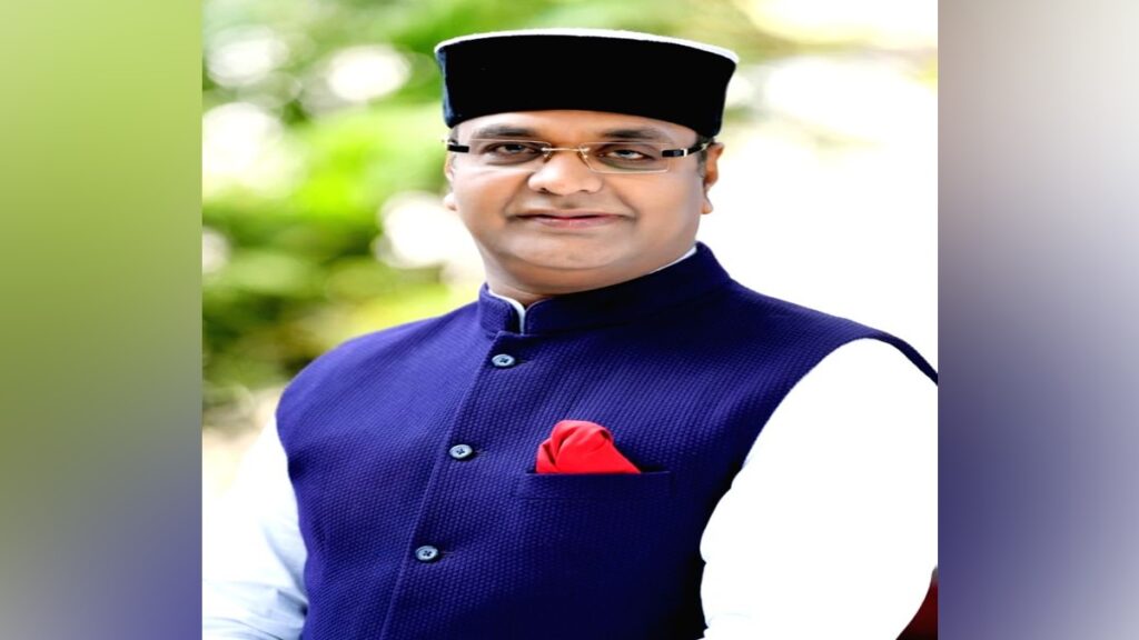 जल्द लाँच होगा “खेलो-बढ़ो” अभियान, खेल- खिलाड़ी और खेल मैदान ही प्राथमिकता,खेल दिवस पर मंत्री सारंग ने किया खिलाड़ियों को सम्मानित