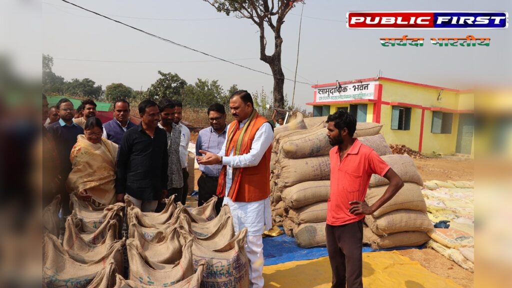 CG | स्वास्थ्य मंत्री श्री श्याम बिहारी जायसवाल ने किया मनेंद्रगढ़ के धान खरीदी केंद्रों का निरीक्षण |